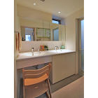 横浜の趣味工房をもつ2世帯住宅 洗面室