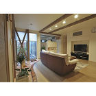 横浜の趣味工房をもつ２世帯住宅 リビング