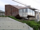 谷尻誠のページ−Makoto Tanij... http://uratti.web.fc2.com/architecture/suppose/houseinohno1.jpg