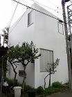 梅林の家−妹島和世　House in a... http://uratti.web.fc2.com/architecture/sejima/plumgrovehouse4.jpg