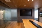 ポリーブル - オフィスの壁面に施工 |... オフィスの平らな壁面に施工したポリーブル