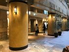 オルトレマテリア - 商業施設の丸柱に施... 暖色系のオルトレマテリアで施工した商業施...
