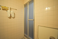 ユニットバス 浴室折れ戸・浴室ドア 水回りの販売ルート