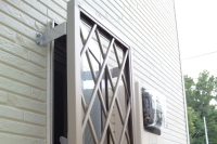 ロングブラケット 後付け 面格子 ヒシクロス