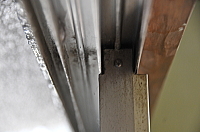 東京都足立区 アルミサッシ 切詰加工 戸車交換 