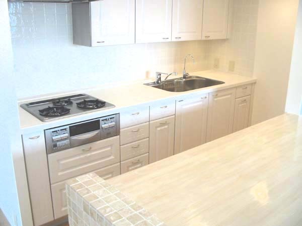 KITCHEN-01