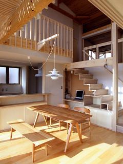 尾日向辰文建築設計事務所の事例集／浅川の...