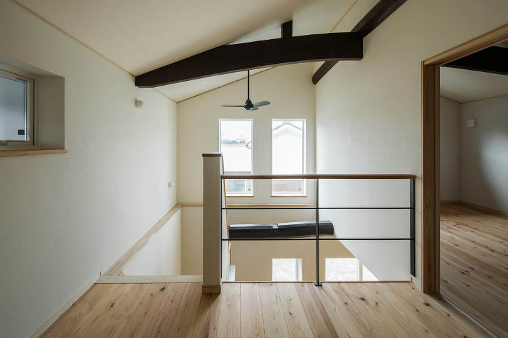 藏を改修した、薪ストーブのある家