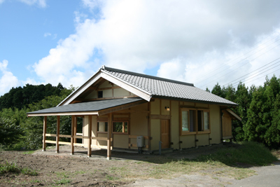 木組みと土壁　伝統工法の家　深田真工房