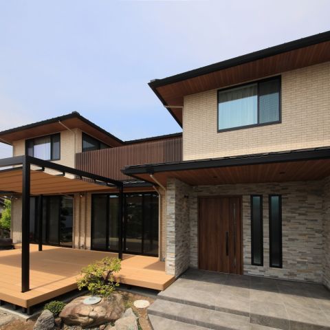 商談ルームとして活用する贅沢仕様の事務所兼用住宅誕生 アイキャッチ画像