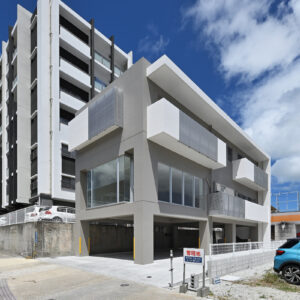 真嘉比 House with shop ...
