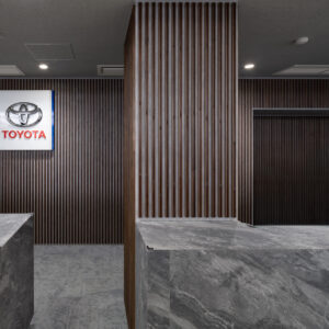 沖縄トヨタ自動車株式会社 トヨタウン美浜...