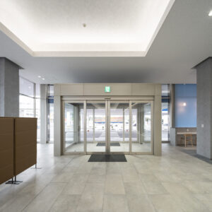 沖縄トヨタ自動車株式会社 トヨタウン美浜...