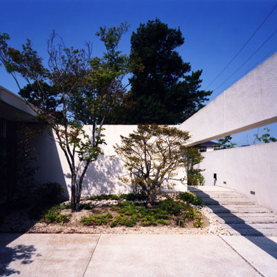 Sr-residence 2004 - ...