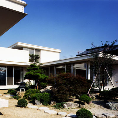 Sr-residence 2004 - ...