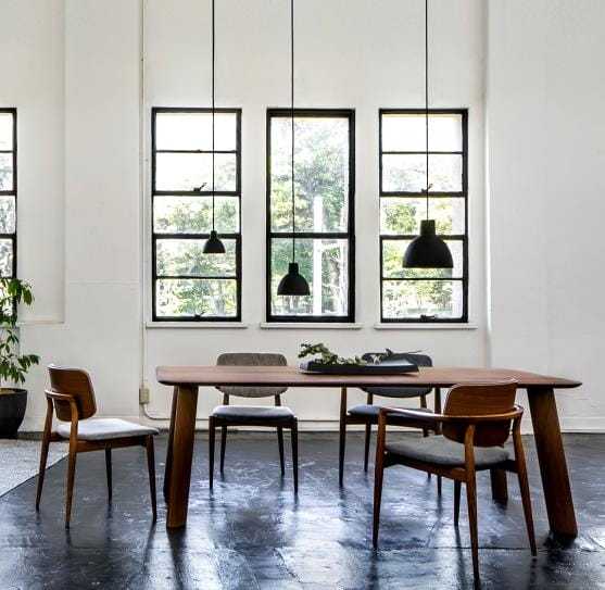 川上元美の新作を含む家具を展示、リアル・スタイルがミラノデザインウィークに初出展