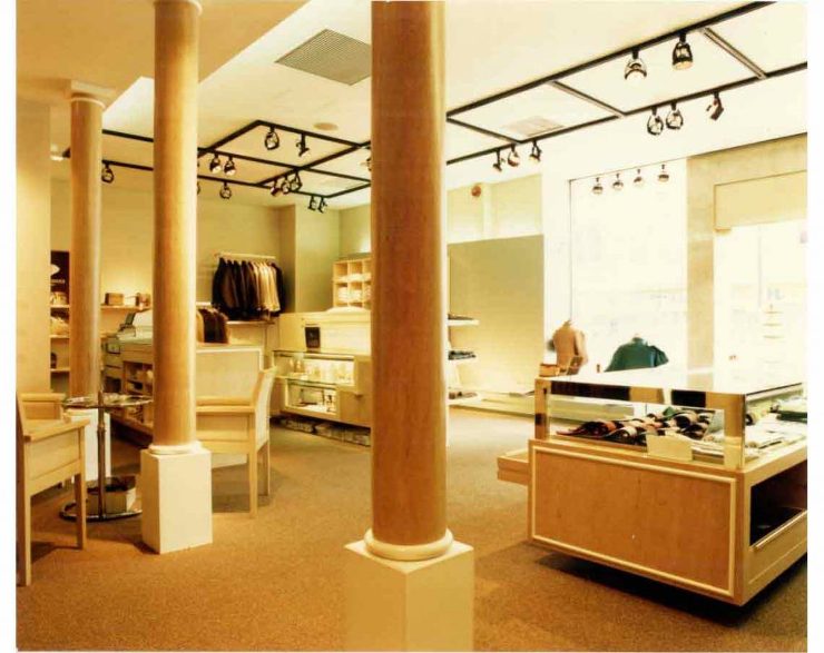 NINARICCI （紳士服店）