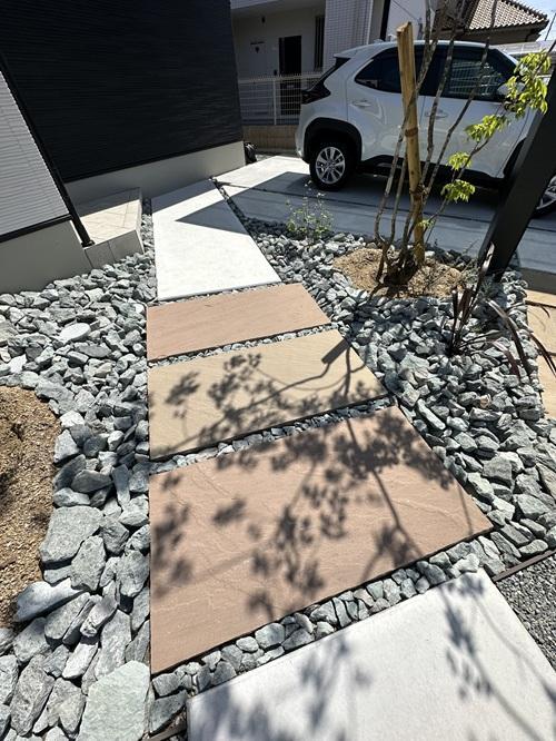 ファサード＆アプローチ施工例 by CO-DE GREEN