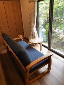 銘木の一枚板にこだわる鳳山堂のページ