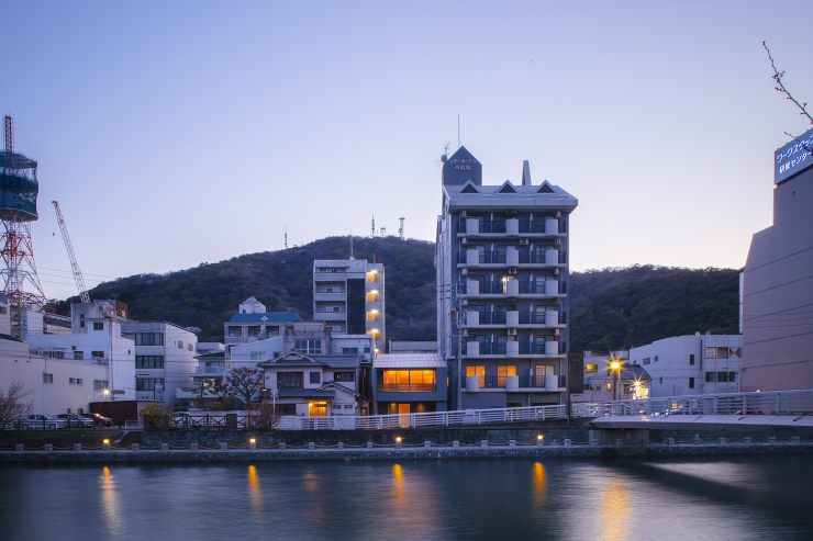 徳島市N様邸-岸本貴信　CONTAINE...
