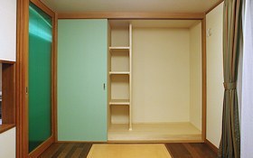 仏間扉が開いた状態