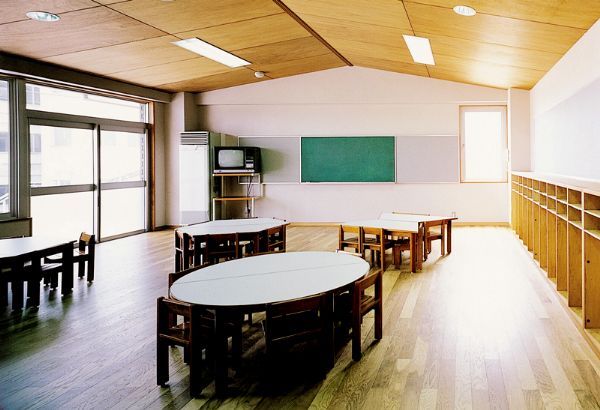 崎西かつみ建築設計事務所 [ Works...