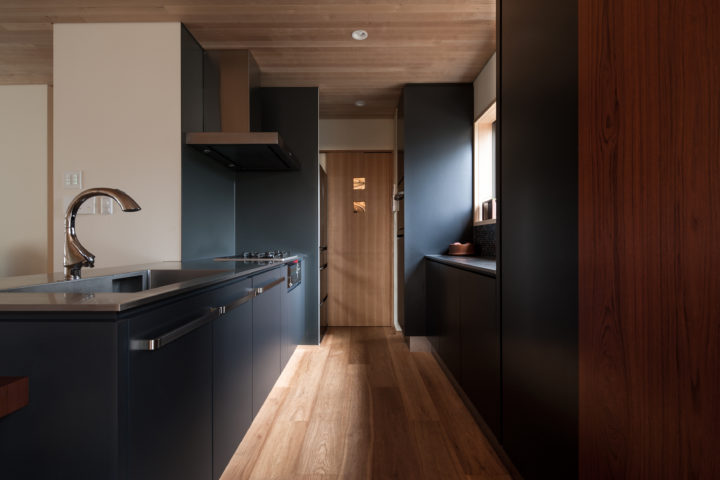 和モダンな二世帯住宅