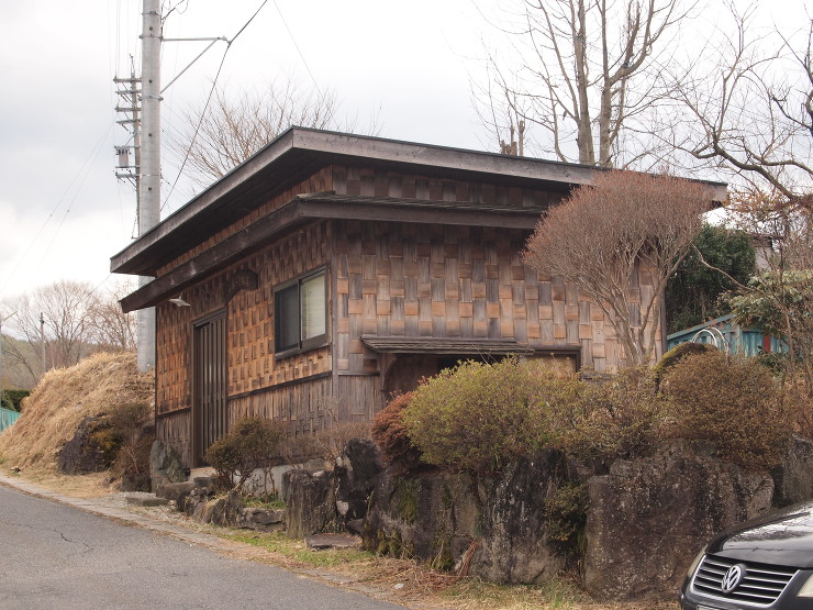 小林剥ぎ板店　　　信州上松にルイ・ヴィトン