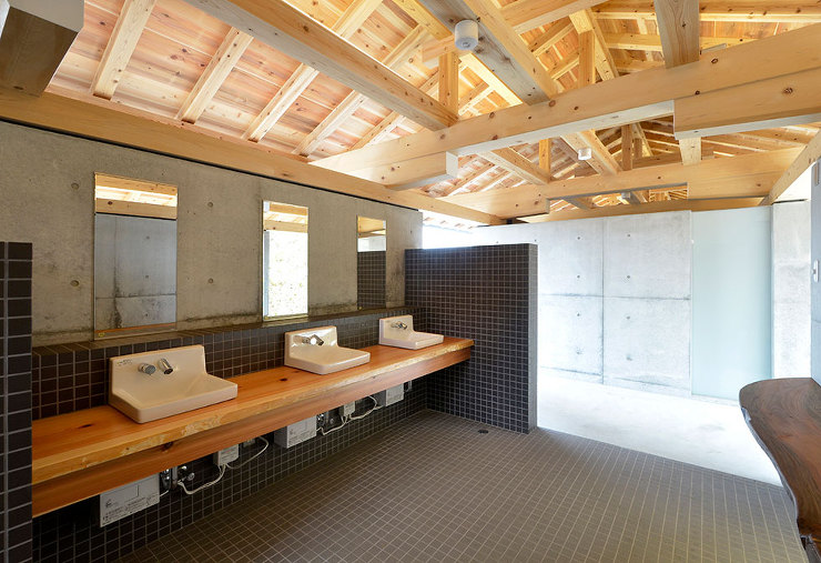 雲辺寺ロープウェイ山麓駅トイレ棟　新築工...