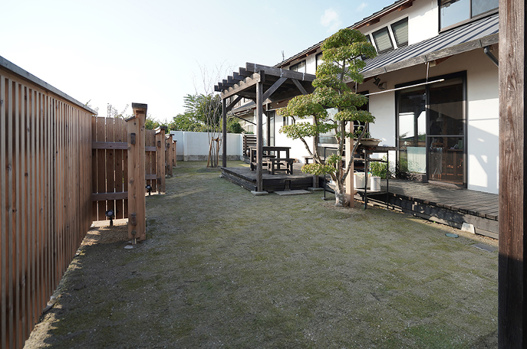 Ｔ邸　飫肥杉（おびすぎ）の塀・植栽 | ...