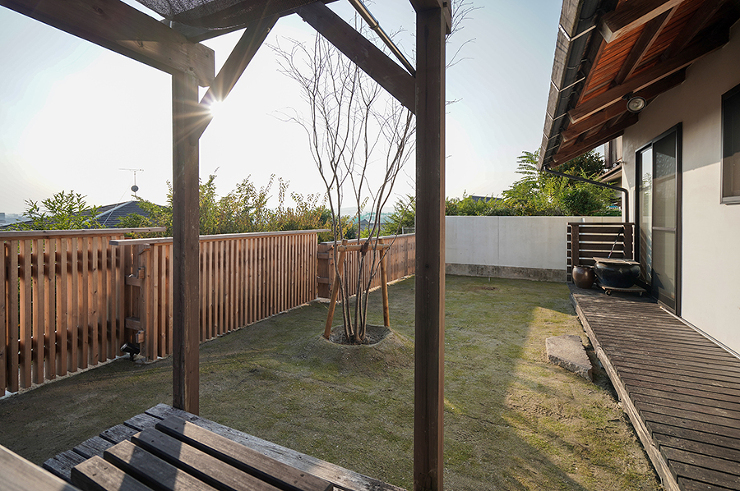 Ｔ邸　飫肥杉（おびすぎ）の塀・植栽 | ...