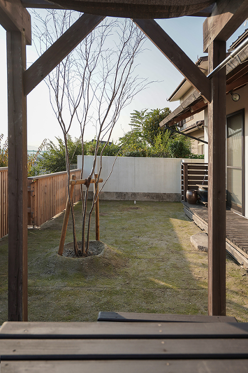 Ｔ邸　飫肥杉（おびすぎ）の塀・植栽 | ...