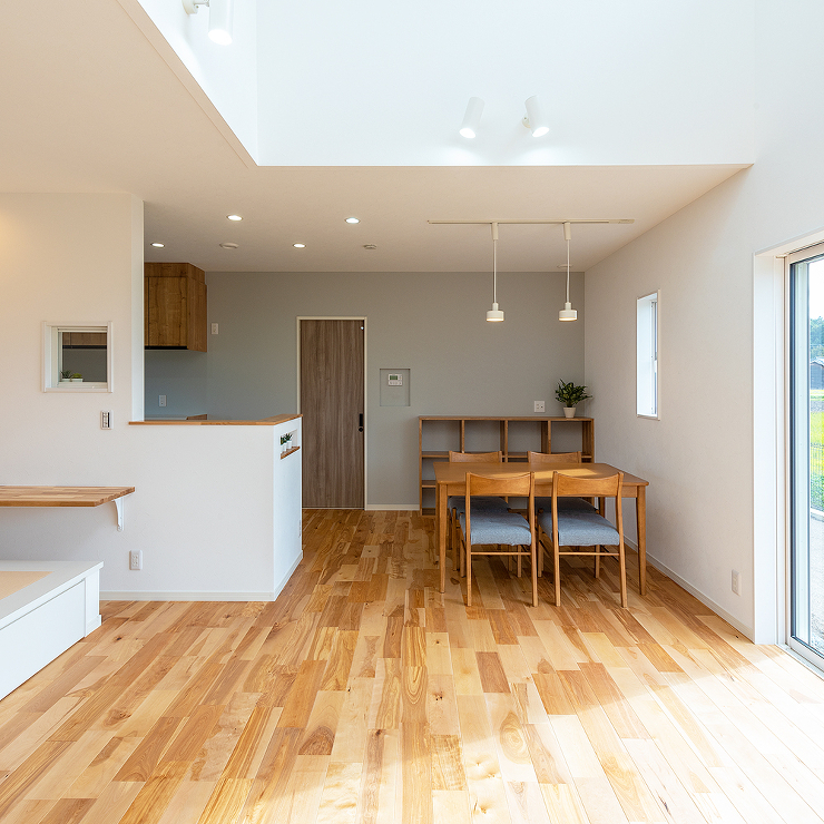 兵庫県　M邸 | 施工例 | 無垢フロー...