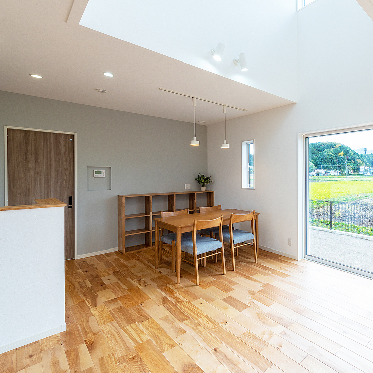 兵庫県　M邸 | 施工例 | 無垢フロー...