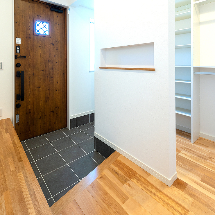 兵庫県　M邸 | 施工例 | 無垢フロー...