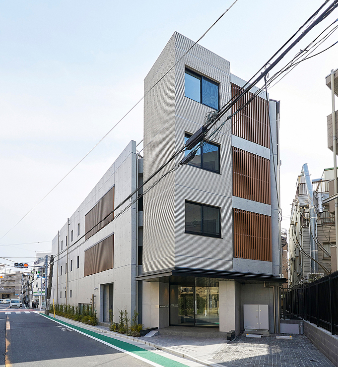TAKABAN MANSION - Wo...