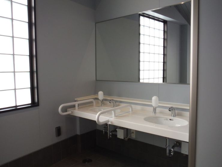 寒川駅北口自転車等駐車場・公衆トイレ複合...