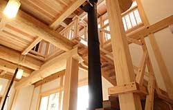 番匠檜土壁造り／地松化粧梁の家【株式会社...