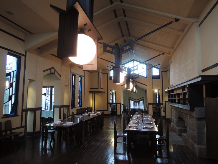 自由学園明日館内観