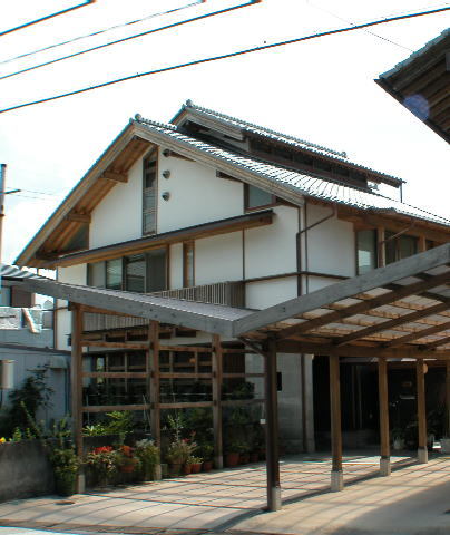 徳弘・松澤建築事務所