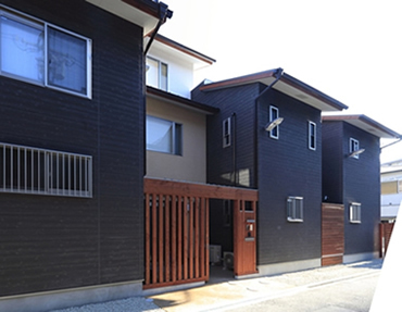 都市型セミ二世帯住宅