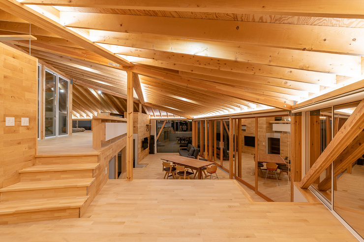 NGK 多様性が佇む大屋根 | 都市建築...