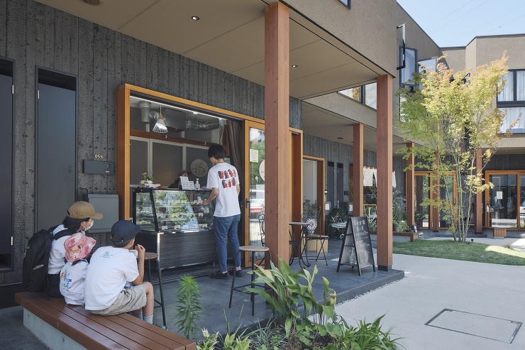 施工実績｜木製サッシ（ウッドサッシ）のユ...