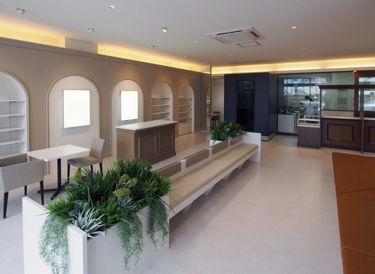 薬局インテリア内装工事