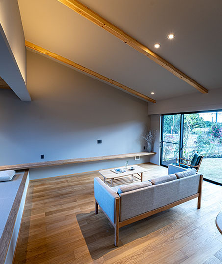 中庭のある平屋 house-mti | ...