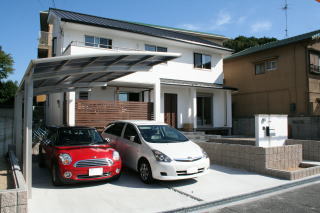 037_分離発注方式で建てた左官外壁の家...