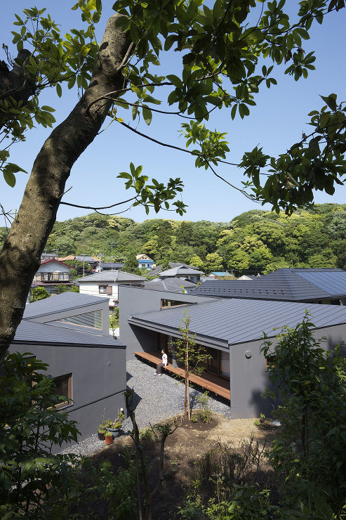 斜形の家　B棟 | Works | セル...