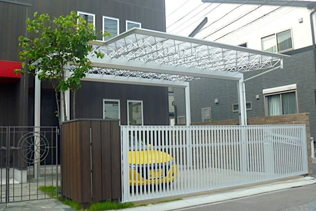 カーポート・跳ね上げ門扉・ウッドウォールのリフォーム工事