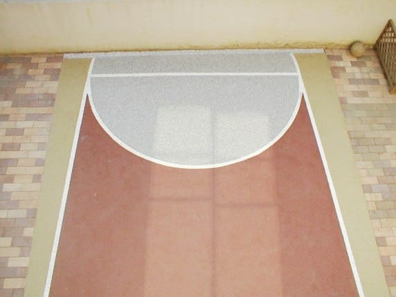 バスケットコートを庭に作りました