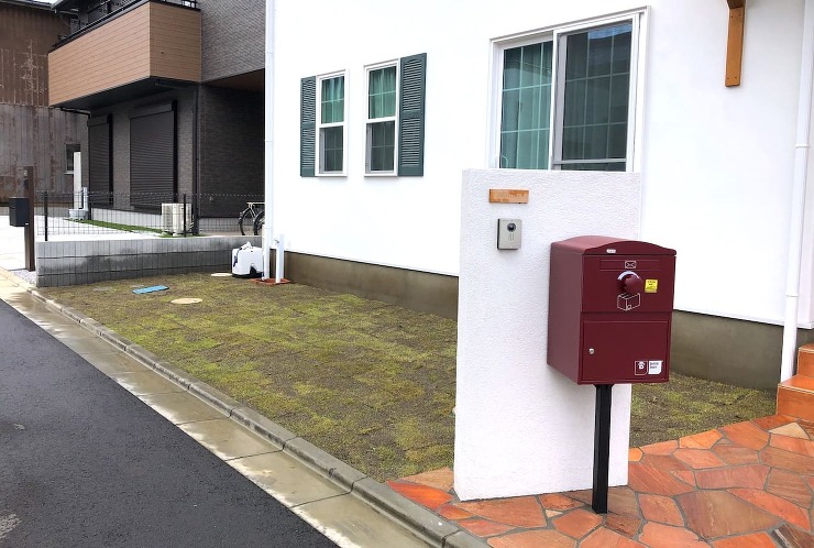 ジョリパットで仕上げた塗り壁門柱